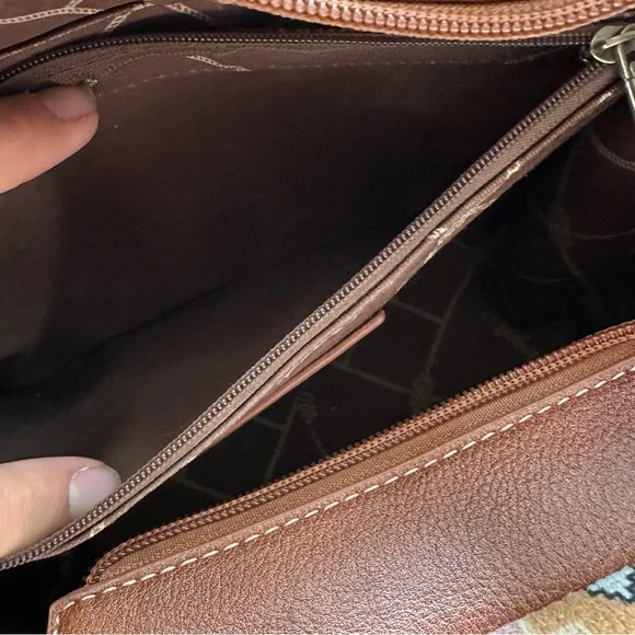 Wrangler Women's Tote with Geometric Design - Brown and Cream - Picture 4 of 9